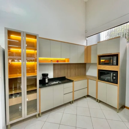 Cozinha 3,22m 100% MDF com LED e Cristaleira Allure (2568-2)