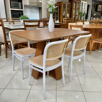 Mesa 1,20m Tampo Freijo (1851) com 4 Cadeira Roma Branca com Detalhe Bege (6427)